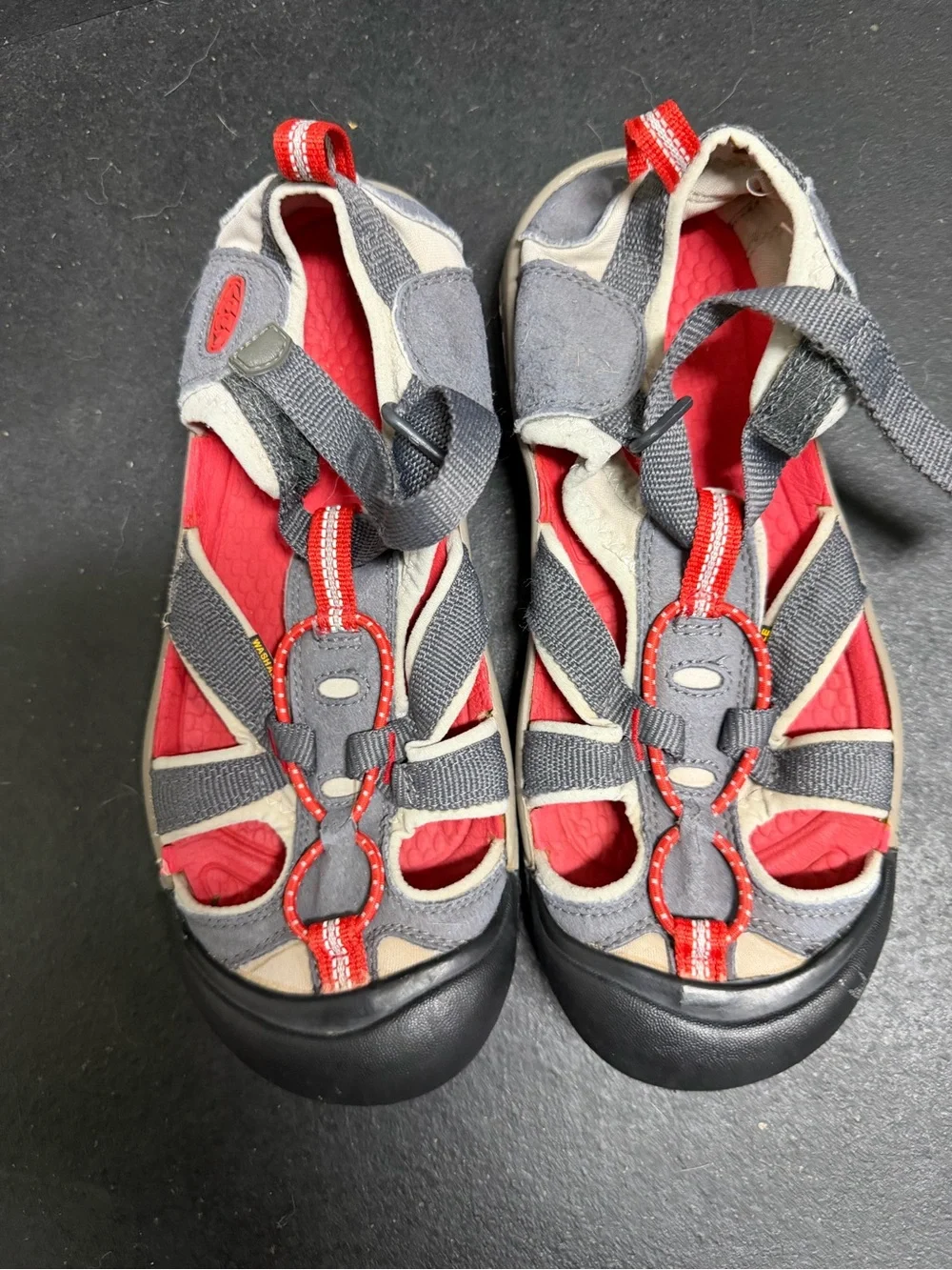 Keen water shoes size 5 kids